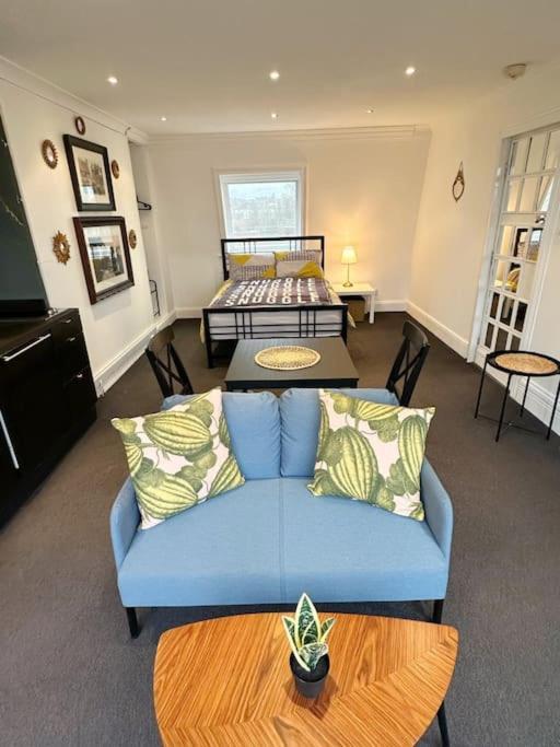 Central London Apartment - Ysabel Екстер'єр фото