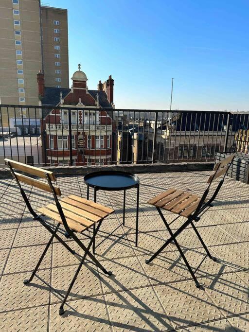 Central London Apartment - Ysabel Екстер'єр фото